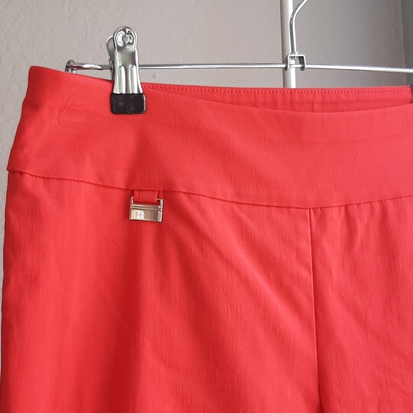 Skinny leg pant - Picture 2 of 9